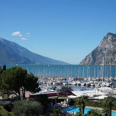 Riviera 3* Riva del Garda