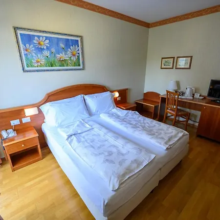 Otel Riviera