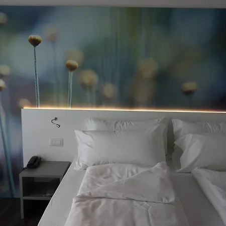 Otel Riviera Riva del Garda